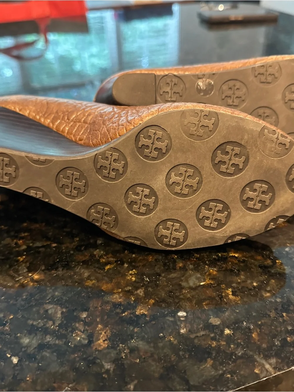 Tory Burch Brown Leather Logo Pump - Women's